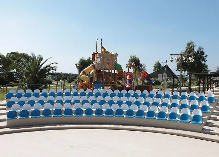 Club Yali &
