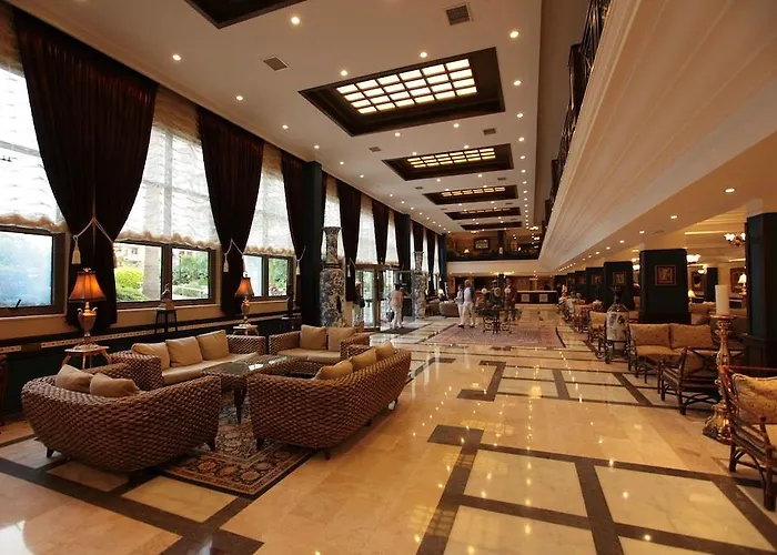 Club Yali &