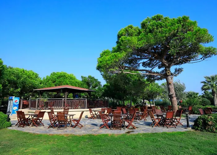 Club Yali & 5*