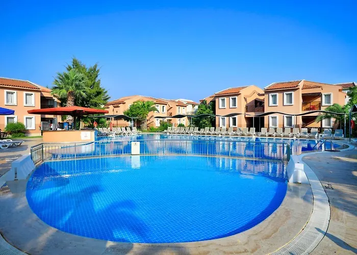 Otel Club Yali & 5*