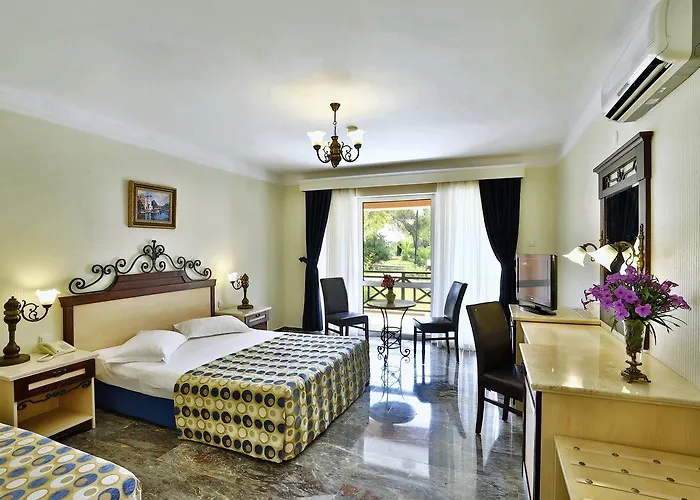 فندق كلوب يالي هوتلز&ريزورت غومولدور