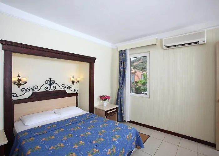 Otel Club Yali &
