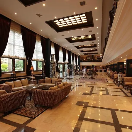 Club Yali &