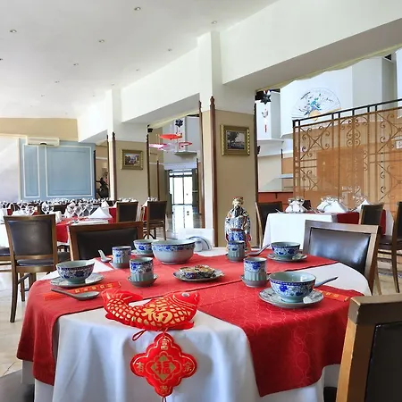 Hotel Club Yali & 5*